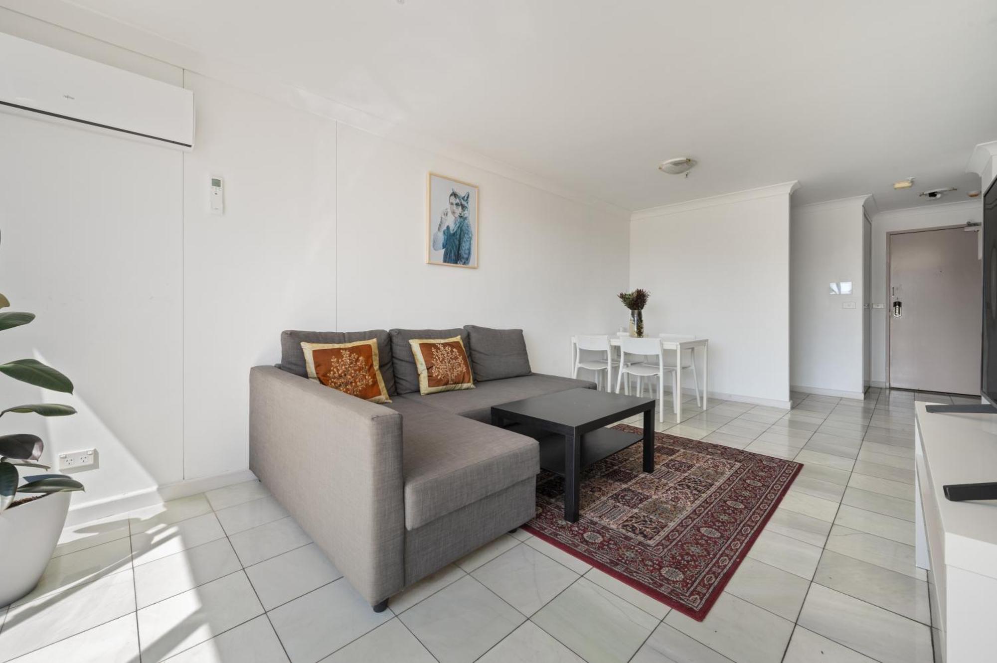 Dana-Private Room In A Shared Duplex Apartment -1 Canberra Buitenkant foto